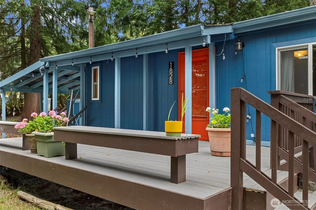 1828 Lake Drive Camano Island WA 98282