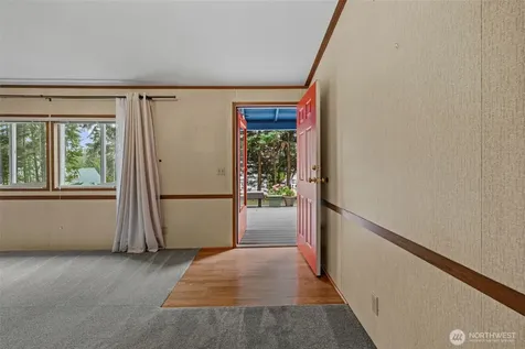1828 Lake Drive Camano Island WA 98282