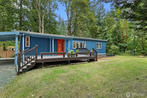 1828 Lake Drive Camano Island WA 98282