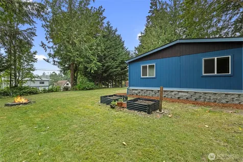 1828 Lake Drive Camano Island WA 98282