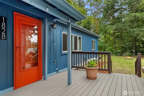 1828 Lake Drive Camano Island WA 98282