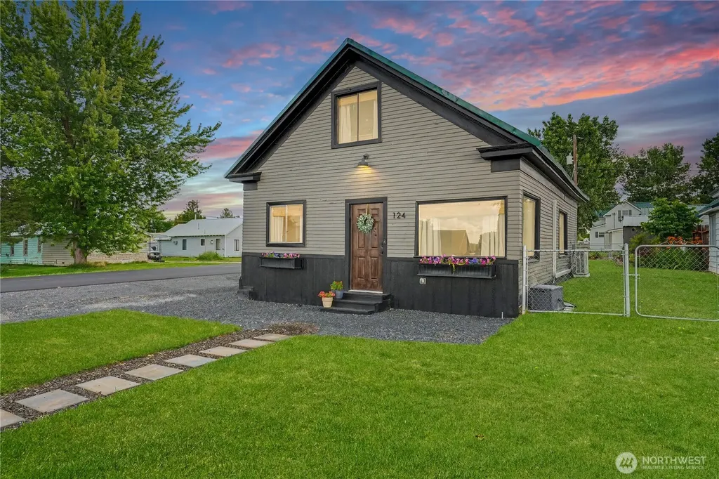 124 N 3rd Street Coulee City WA 99115