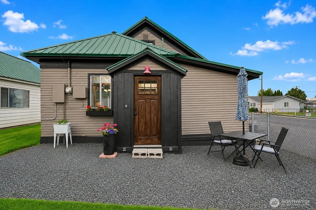124 N 3rd Street Coulee City WA 99115