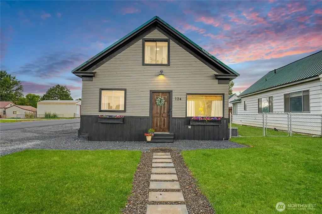 124 N 3rd Street Coulee City WA 99115