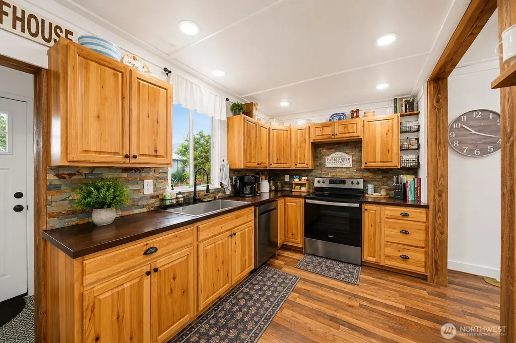 124 N 3rd Street Coulee City WA 99115