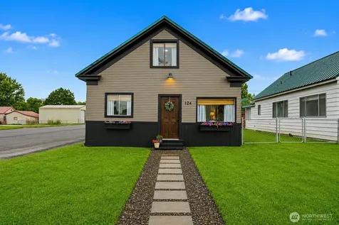 124 N 3rd Street Coulee City WA 99115