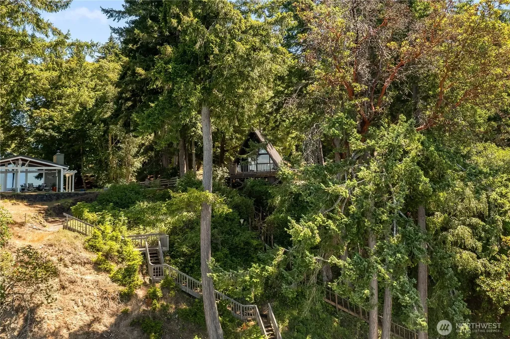 922 W Herron Boulevard NW Lakebay WA 98349