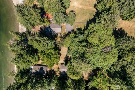 922 W Herron Boulevard NW Lakebay WA 98349