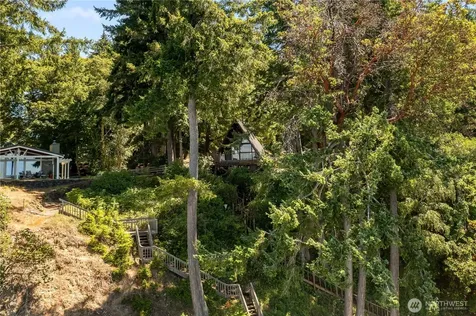 922 W Herron Boulevard NW Lakebay WA 98349