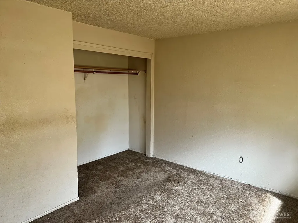 19413 Crescent Drive E Spanaway WA 98387