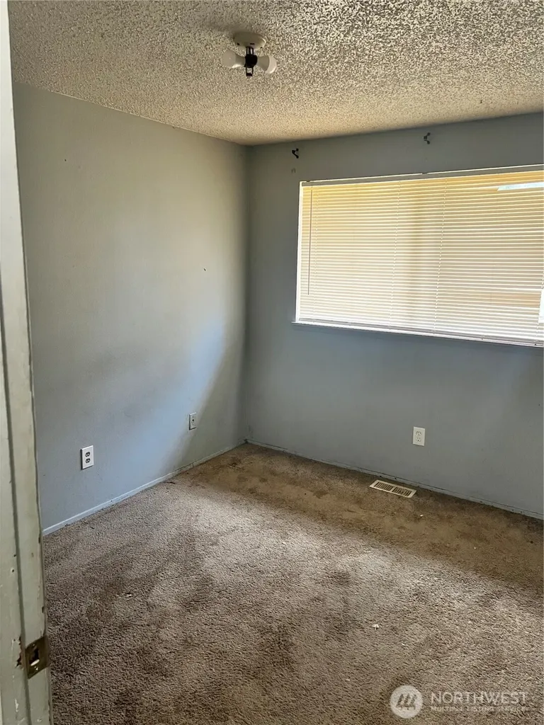 19413 Crescent Drive E Spanaway WA 98387