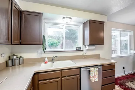 8409 Moreland Avenue SW Lakewood WA 98498