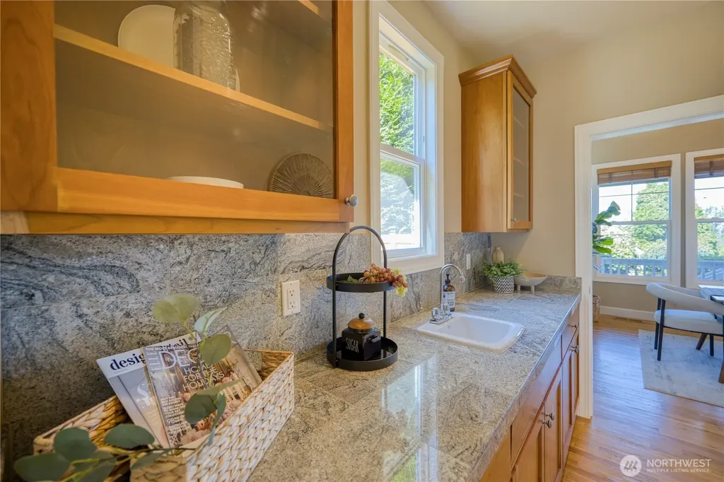 6432 166th Place SE Bellevue WA 98006