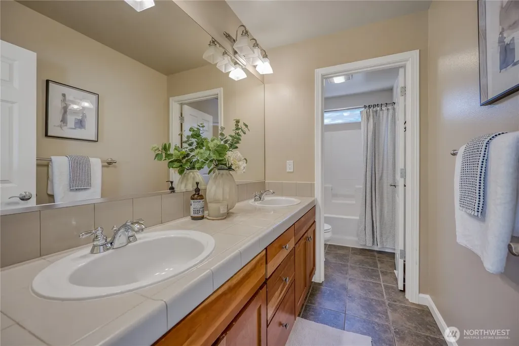 6432 166th Place SE Bellevue WA 98006