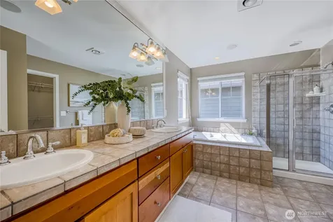 6432 166th Place SE Bellevue WA 98006