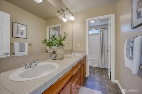 6432 166th Place SE Bellevue WA 98006