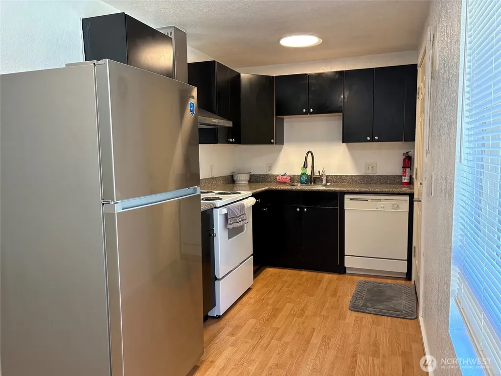 158 S 152nd Street Burien WA 98148