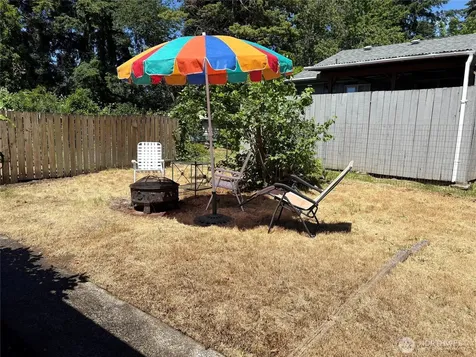 158 S 152nd Street Burien WA 98148