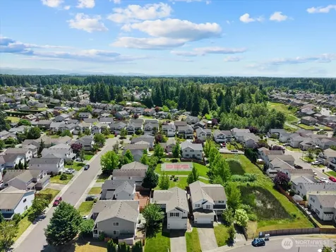 11820 126th Street Ct E Puyallup WA 98374