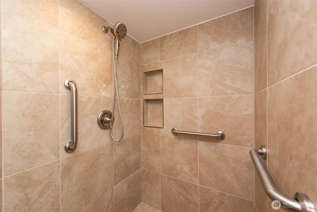 400 Blakely Boulevard Sequim WA 98382