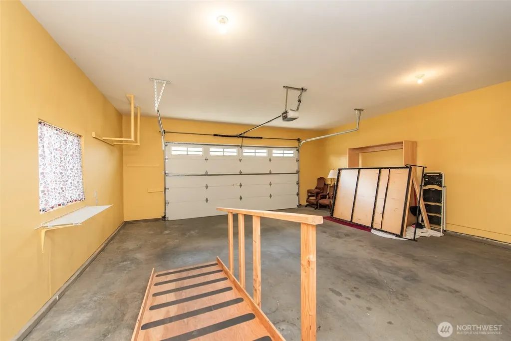 400 Blakely Boulevard Sequim WA 98382