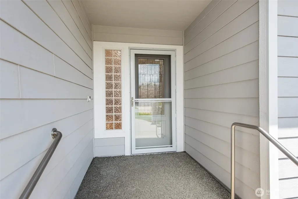 400 Blakely Boulevard Sequim WA 98382
