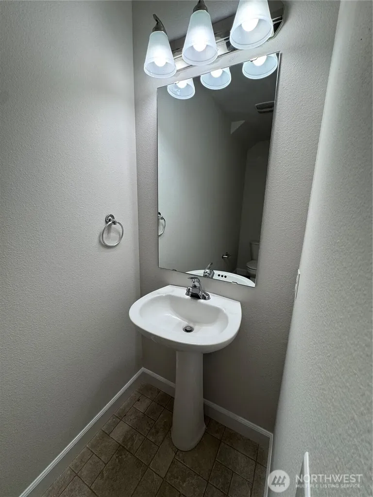 3155 Walker Road Dupont WA 98327