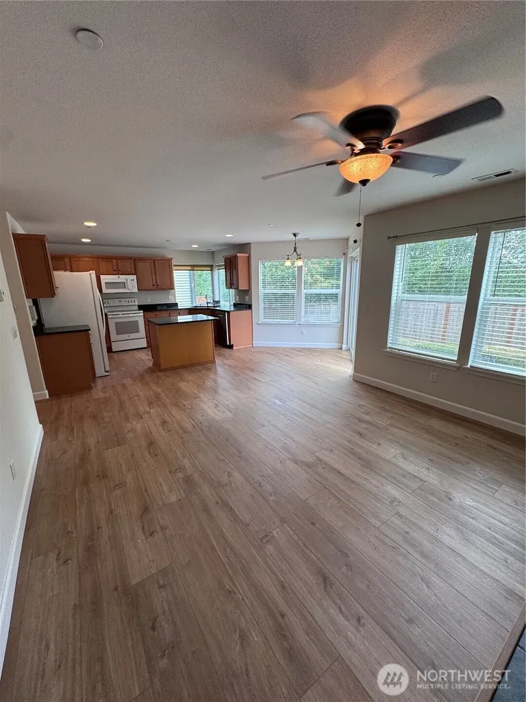 3155 Walker Road Dupont WA 98327