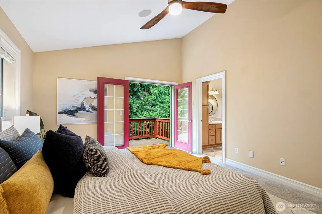 1528 NE 97th Street Seattle WA 98115