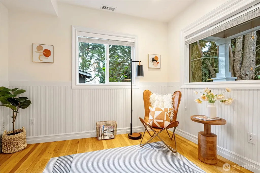 1528 NE 97th Street Seattle WA 98115