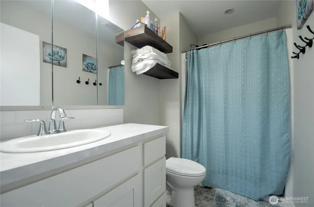 410 Herren Avenue Winlock WA 98596