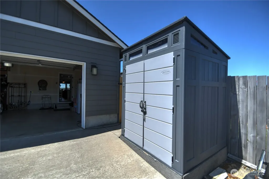410 Herren Avenue Winlock WA 98596