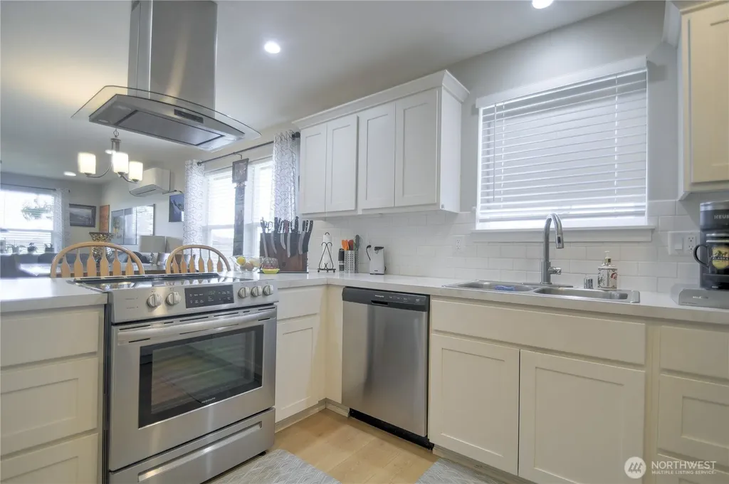 410 Herren Avenue Winlock WA 98596