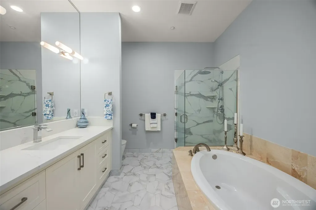 10398 NE 17th Street Bellevue WA 98004
