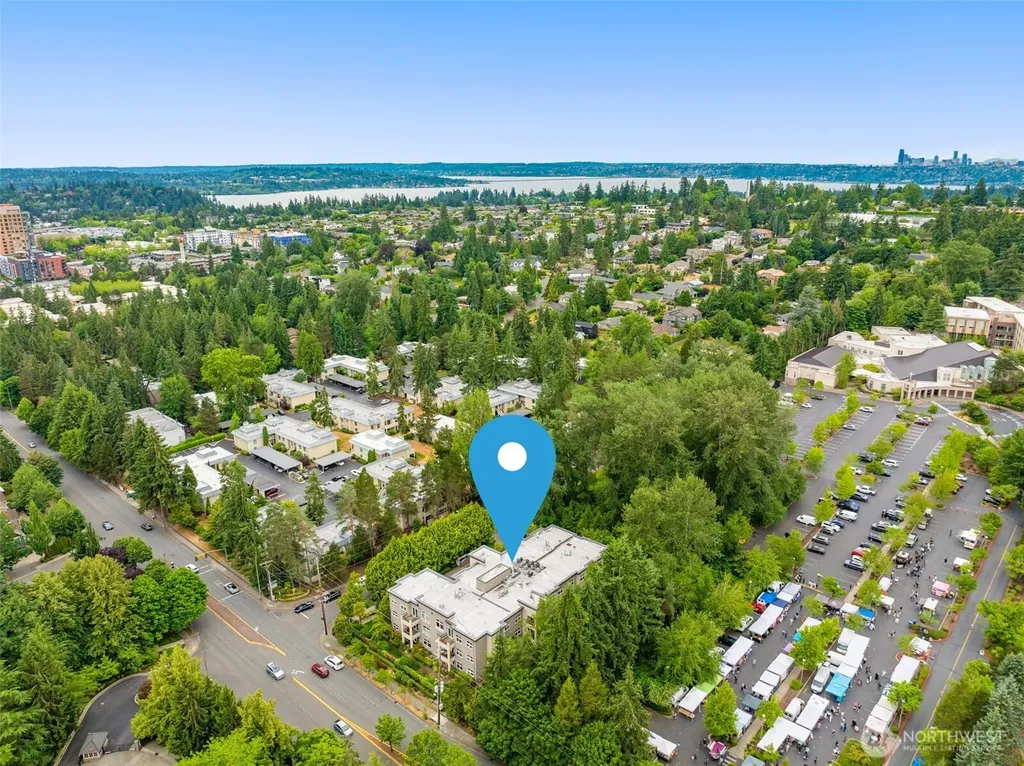 10398 NE 17th Street Bellevue WA 98004