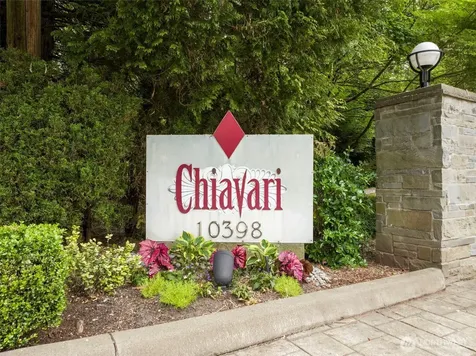 10398 NE 17th Street Bellevue WA 98004