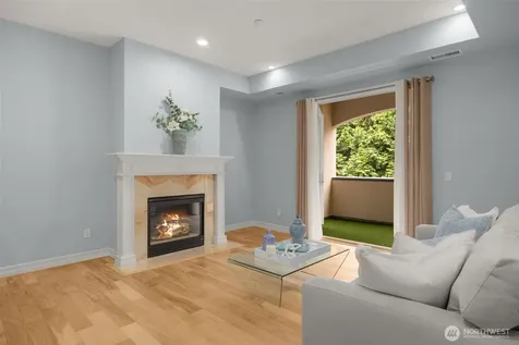 10398 NE 17th Street Bellevue WA 98004
