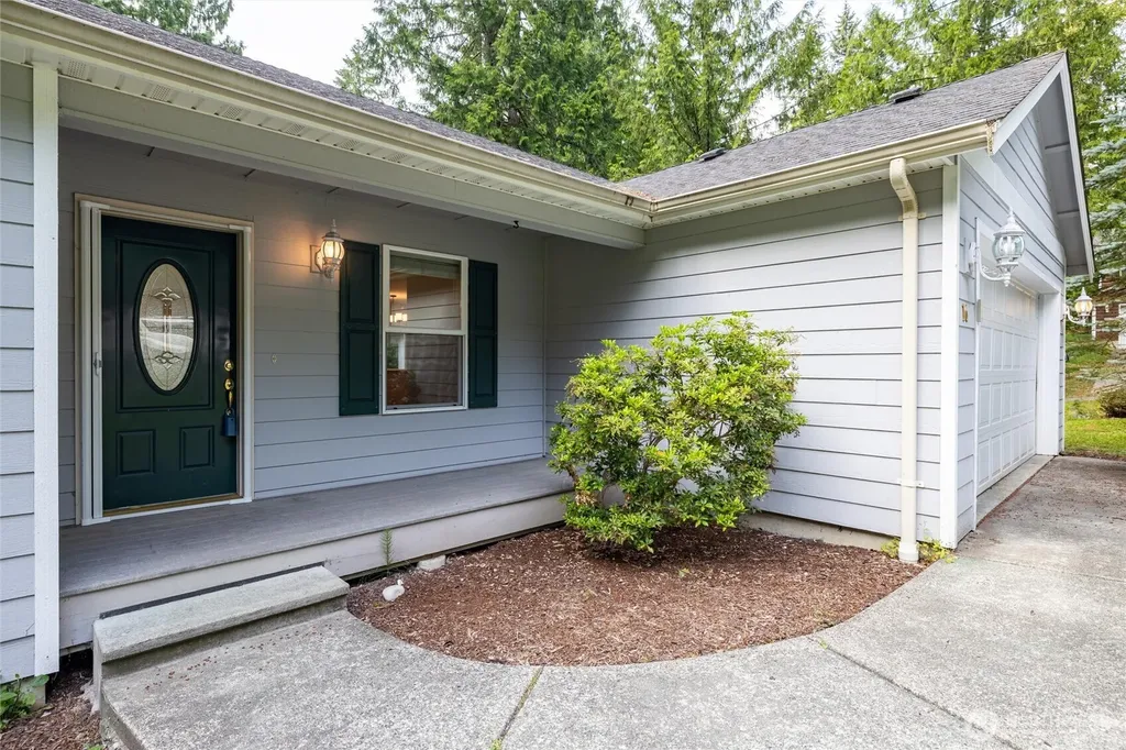 16 Rocky Ridge Drive Bellingham WA 98229