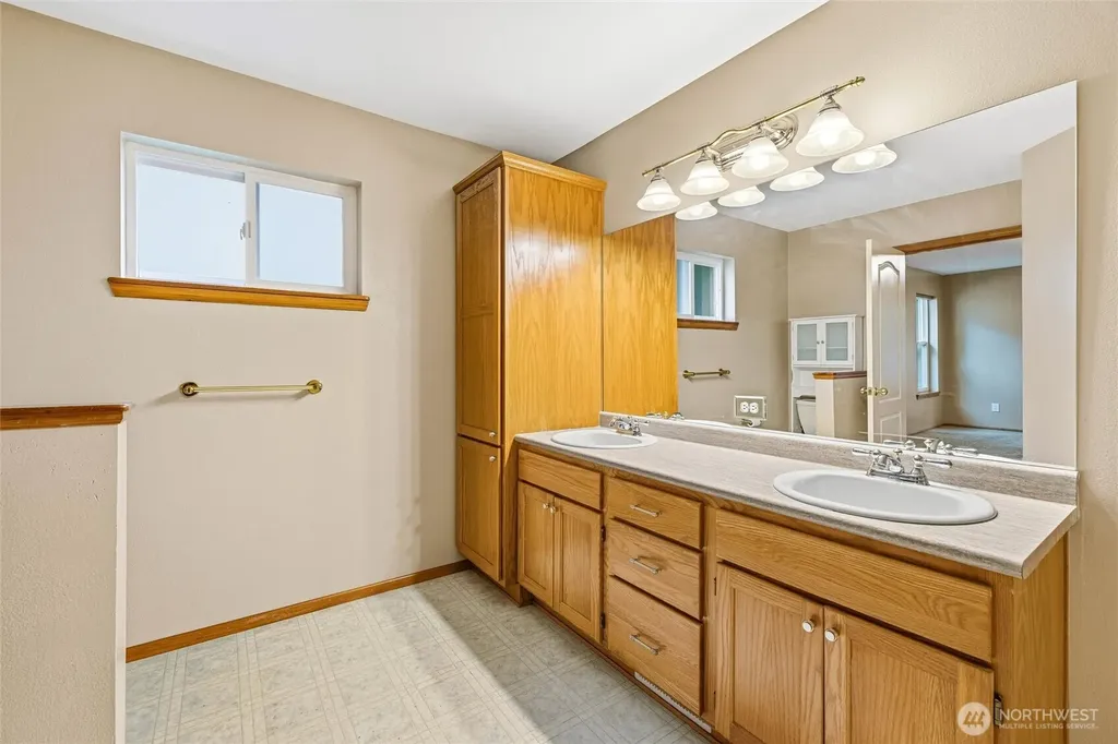 16 Rocky Ridge Drive Bellingham WA 98229