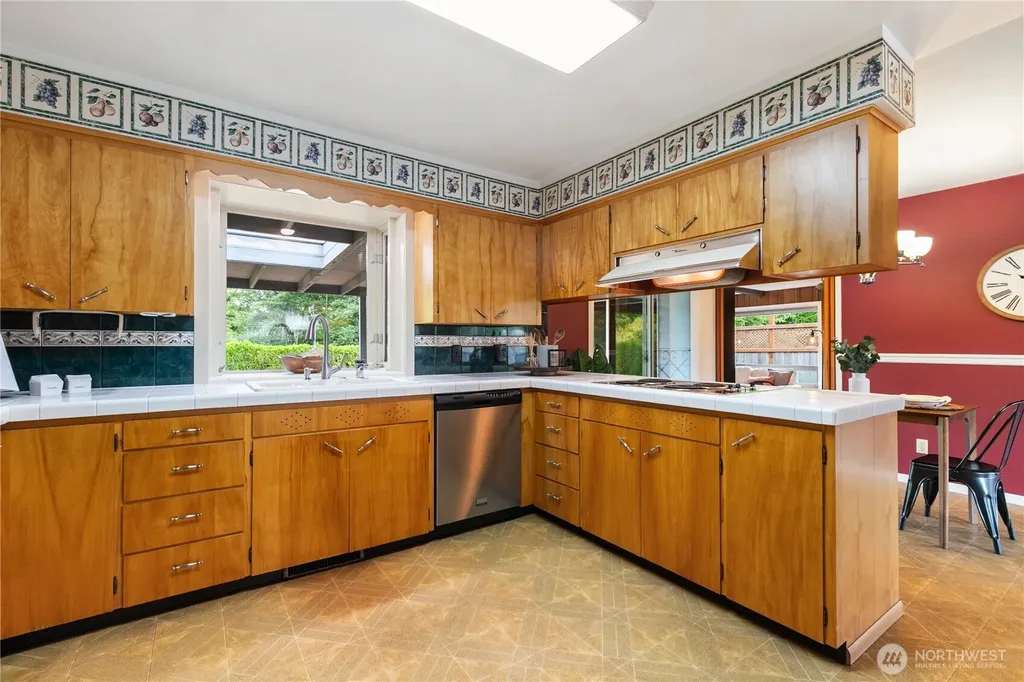 3024 Cherrywood Avenue Bellingham WA 98225