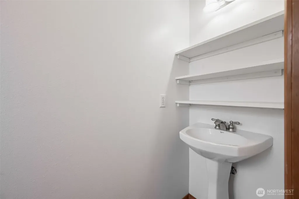 1619 S Weller Street Seattle WA 98144