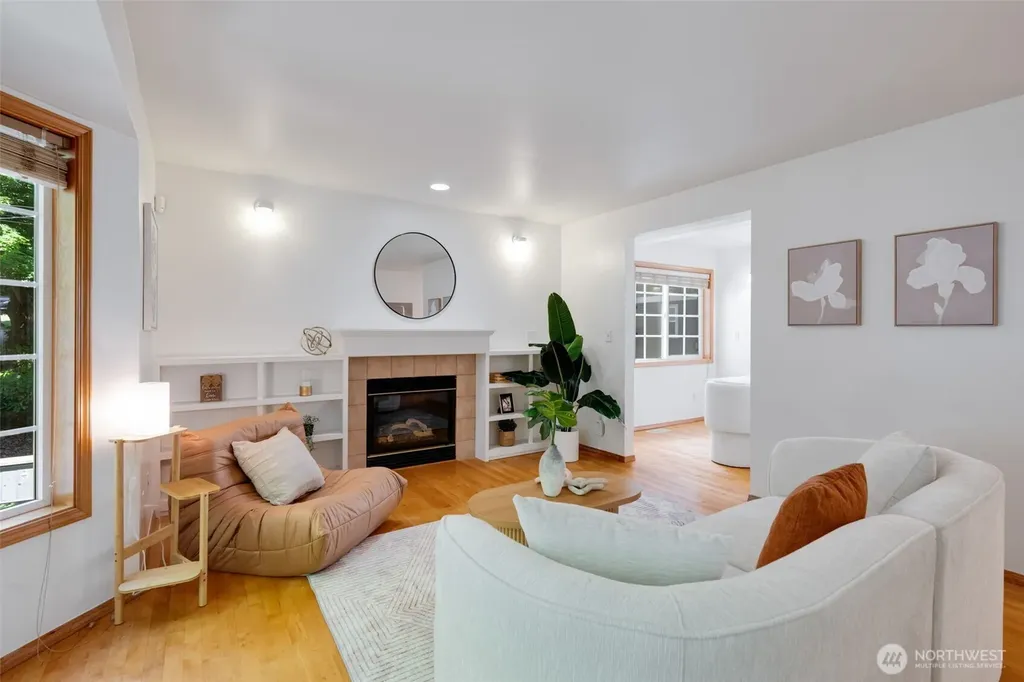 1619 S Weller Street Seattle WA 98144