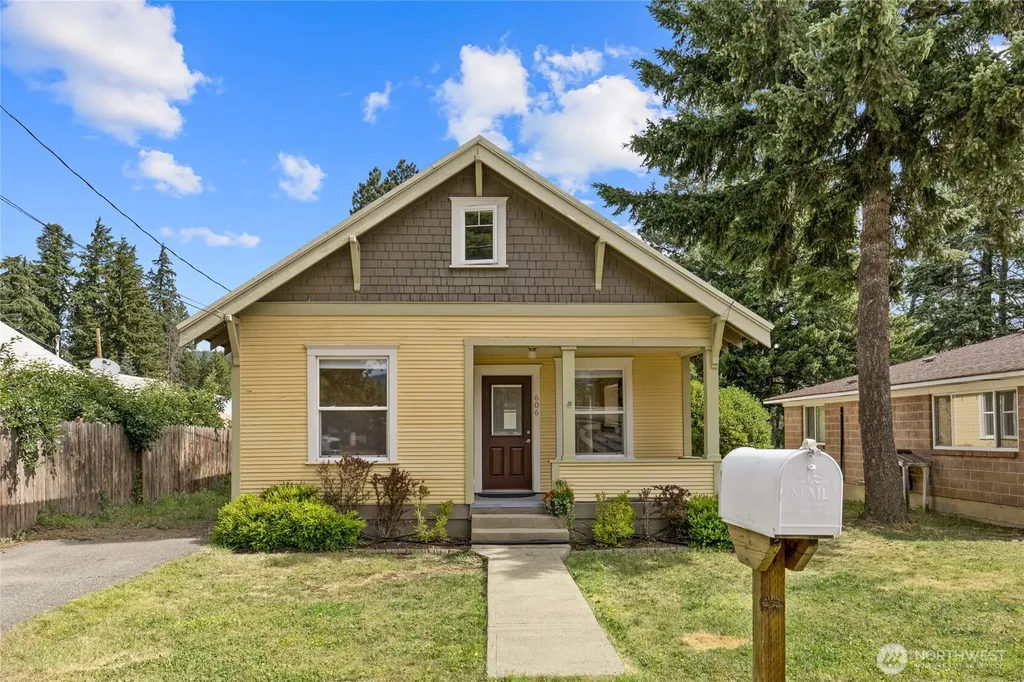 606 W 2nd Street Cle Elum WA 98922