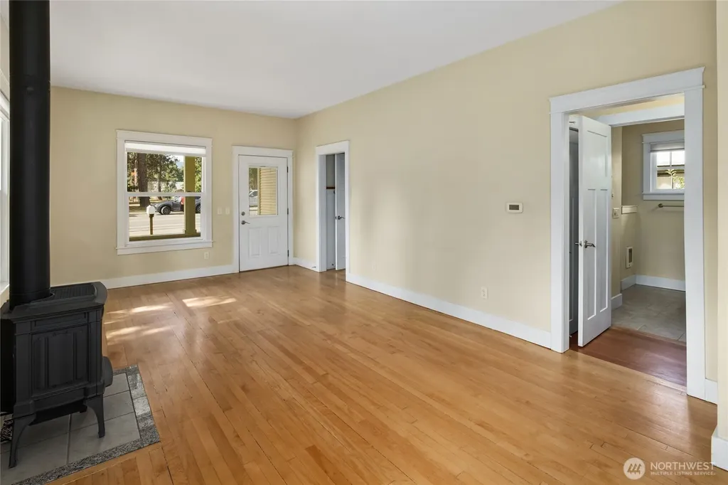 606 W 2nd Street Cle Elum WA 98922