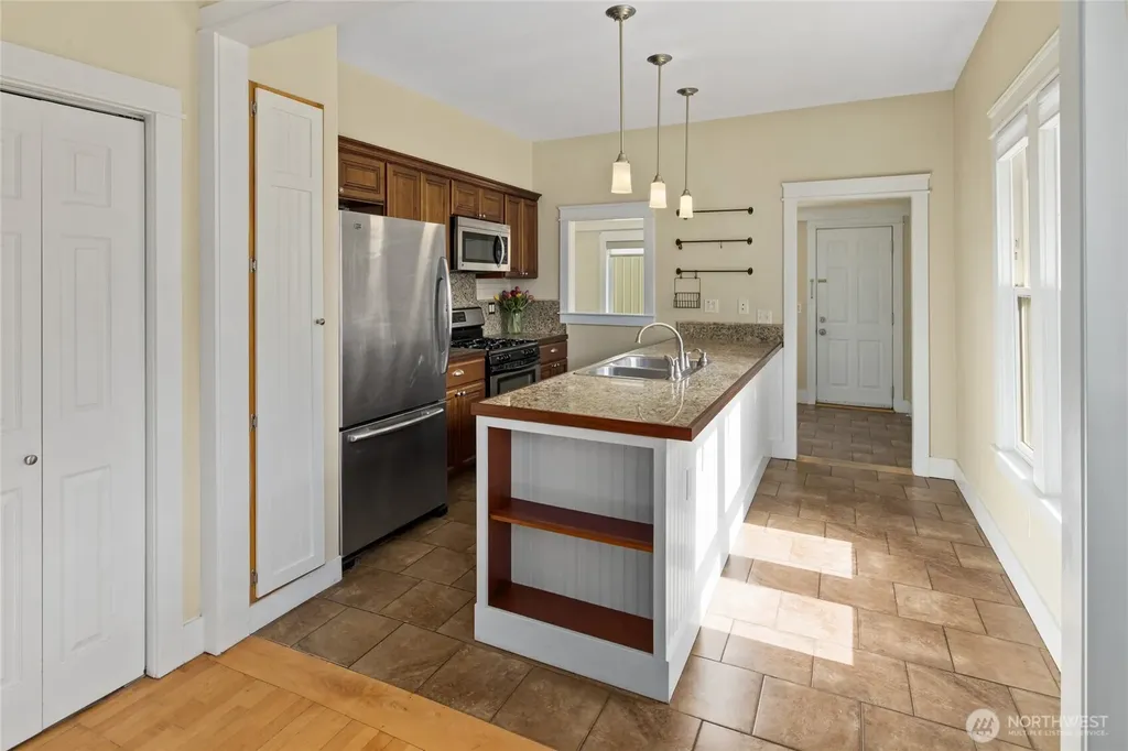 606 W 2nd Street Cle Elum WA 98922
