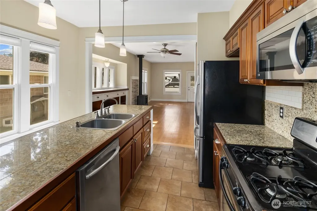 606 W 2nd Street Cle Elum WA 98922