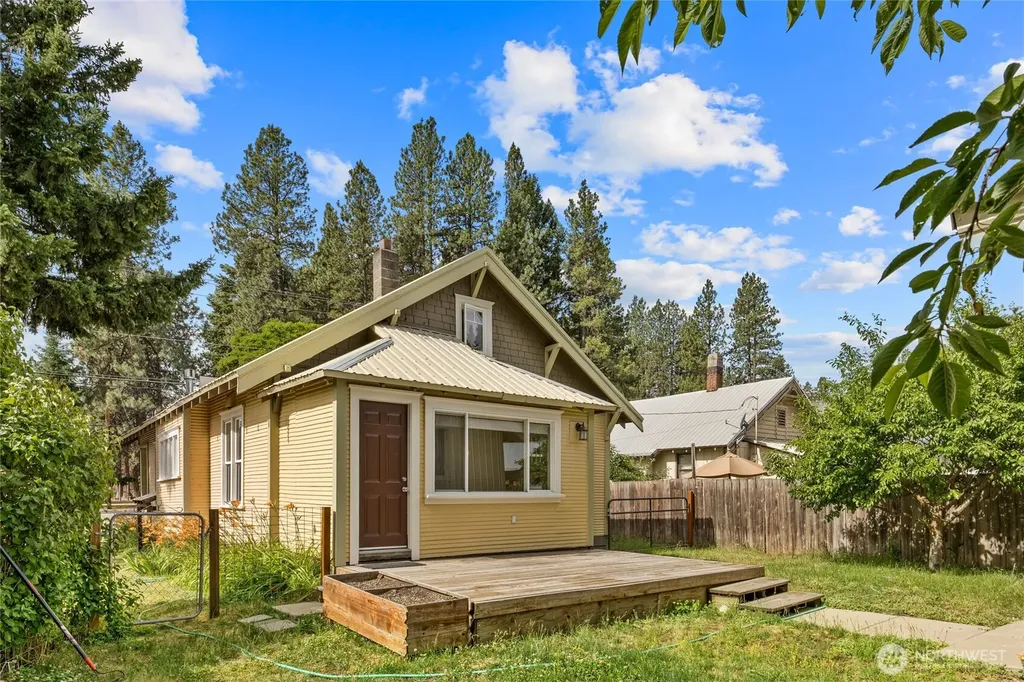 606 W 2nd Street Cle Elum WA 98922