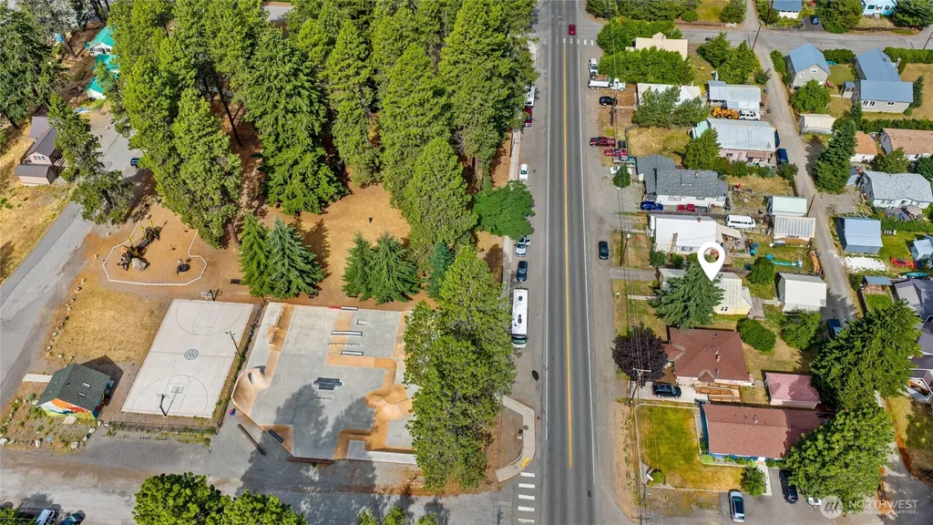 606 W 2nd Street Cle Elum WA 98922