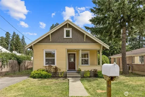 606 W 2nd Street Cle Elum WA 98922