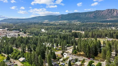 606 W 2nd Street Cle Elum WA 98922
